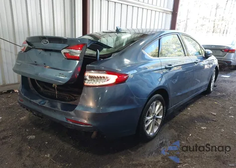 2019 Ford Fusion Hybrid Se z USA, uszkodzony, nr VIN 3FA6P0LUXKR192590